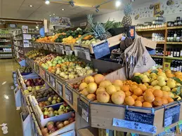 54-biocoop-mende-la-claire-fontaine-magasin-bio-agrume-fruit-exotique-saison.webp