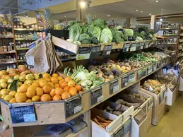 54-biocoop-mende-la-claire-fontaine-magasin-bio-agrume-fruit-legume-saison-local.webp