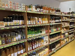 54-biocoop-mende-la-claire-fontaine-magasin-bio-boisson-non-alcoliser-jus.webp