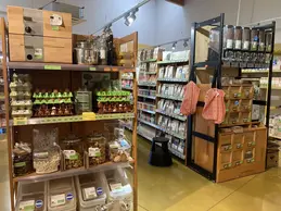 54-biocoop-mende-la-claire-fontaine-magasin-bio-cafethe-commerce-equitable-cereale.webp