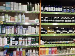 54-biocoop-mende-la-claire-fontaine-magasin-bio-huile-essentielle-cosmetique-naturel-bien-etre.webp