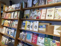 54-biocoop-mende-la-claire-fontaine-magasin-bio-librairie-livre-bien-etre.webp