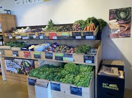 54-biocoop-mende-la-claire-fontaine-magasin-bio-salade-fruit-legume-saison-local.webp